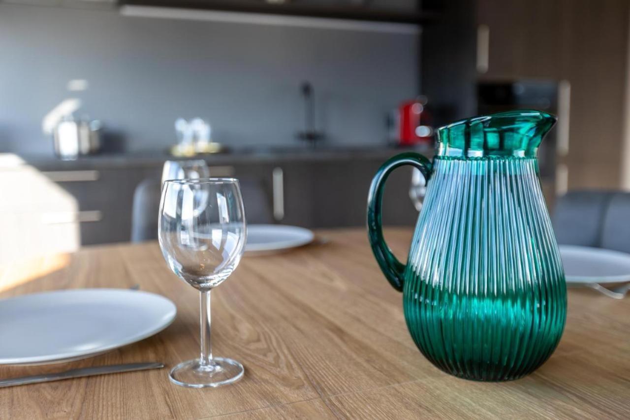 Luxury Loft Apartment Ακουρέιρι Εξωτερικό φωτογραφία